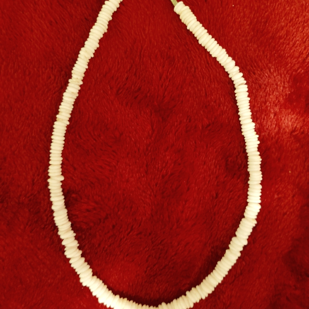 HAWAIIAN PUKA SHELL 🐚BEADS 🐚 NECKLACE